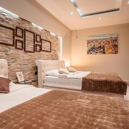 Magico Rooms & Apartments Nis Luaran gambar