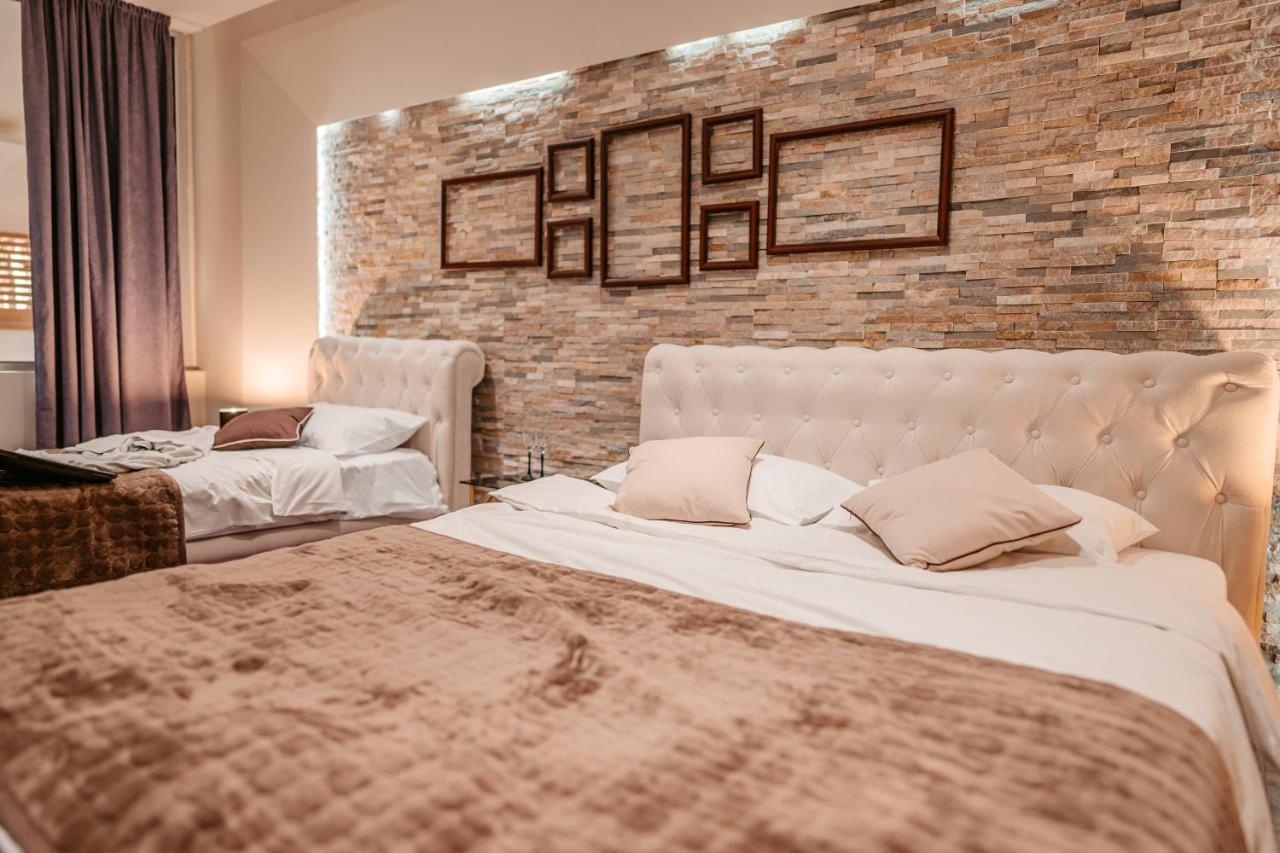 Magico Rooms & Apartments Nis Luaran gambar