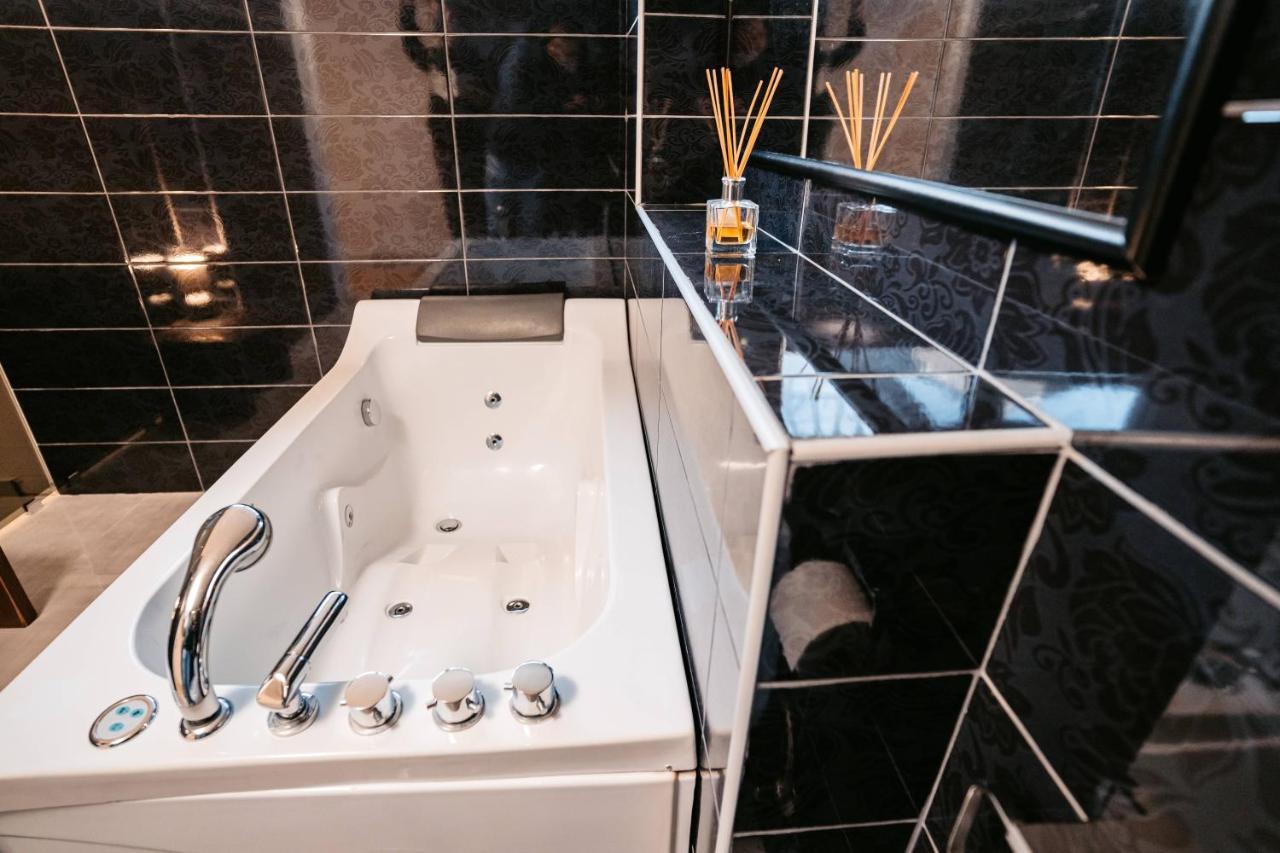Magico Rooms & Apartments Nis Luaran gambar